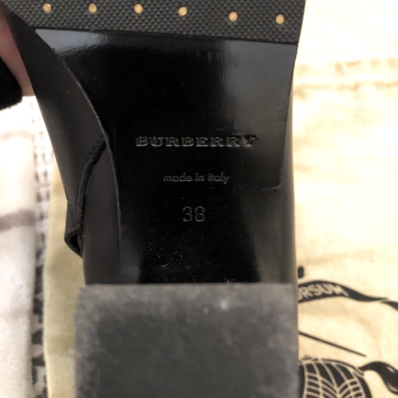 Burberry women’s black Leather Booties European-size 38 - Picture 4 of 8